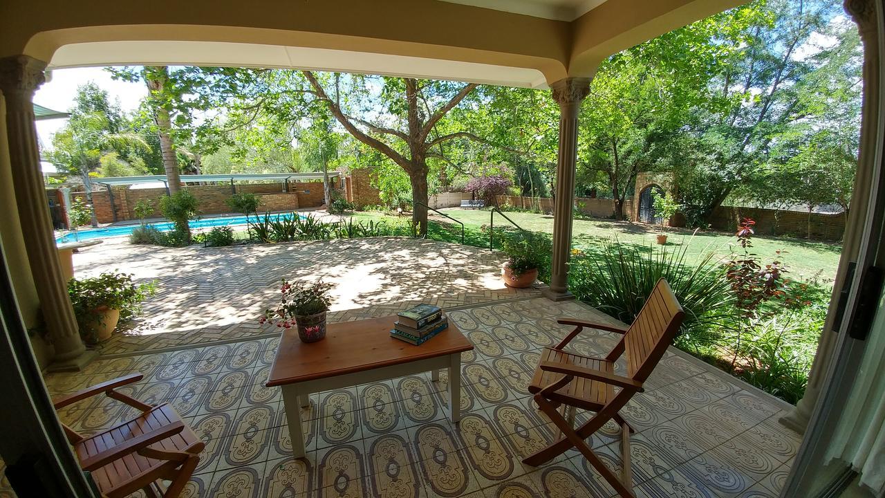 Rosa B&B Oudtshoorn Exterior photo